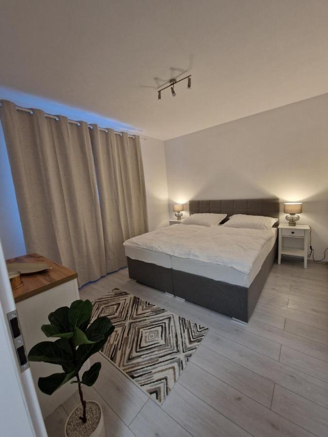 Maja Apartman Dunajska Streda Ngoại thất bức ảnh