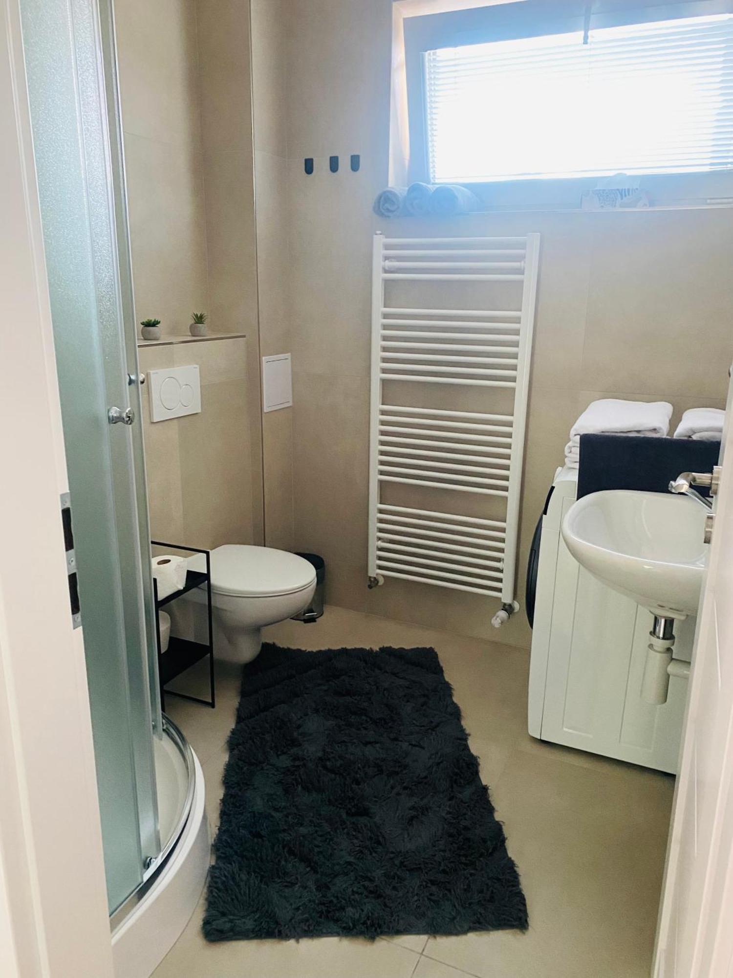 Maja Apartman Dunajska Streda Ngoại thất bức ảnh